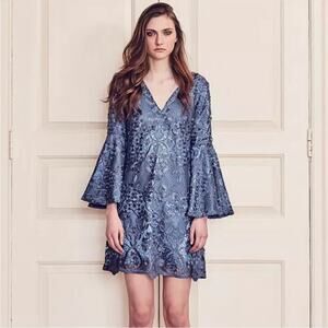 Mestiza Camisa blue lace dress bell sleeve Sz M